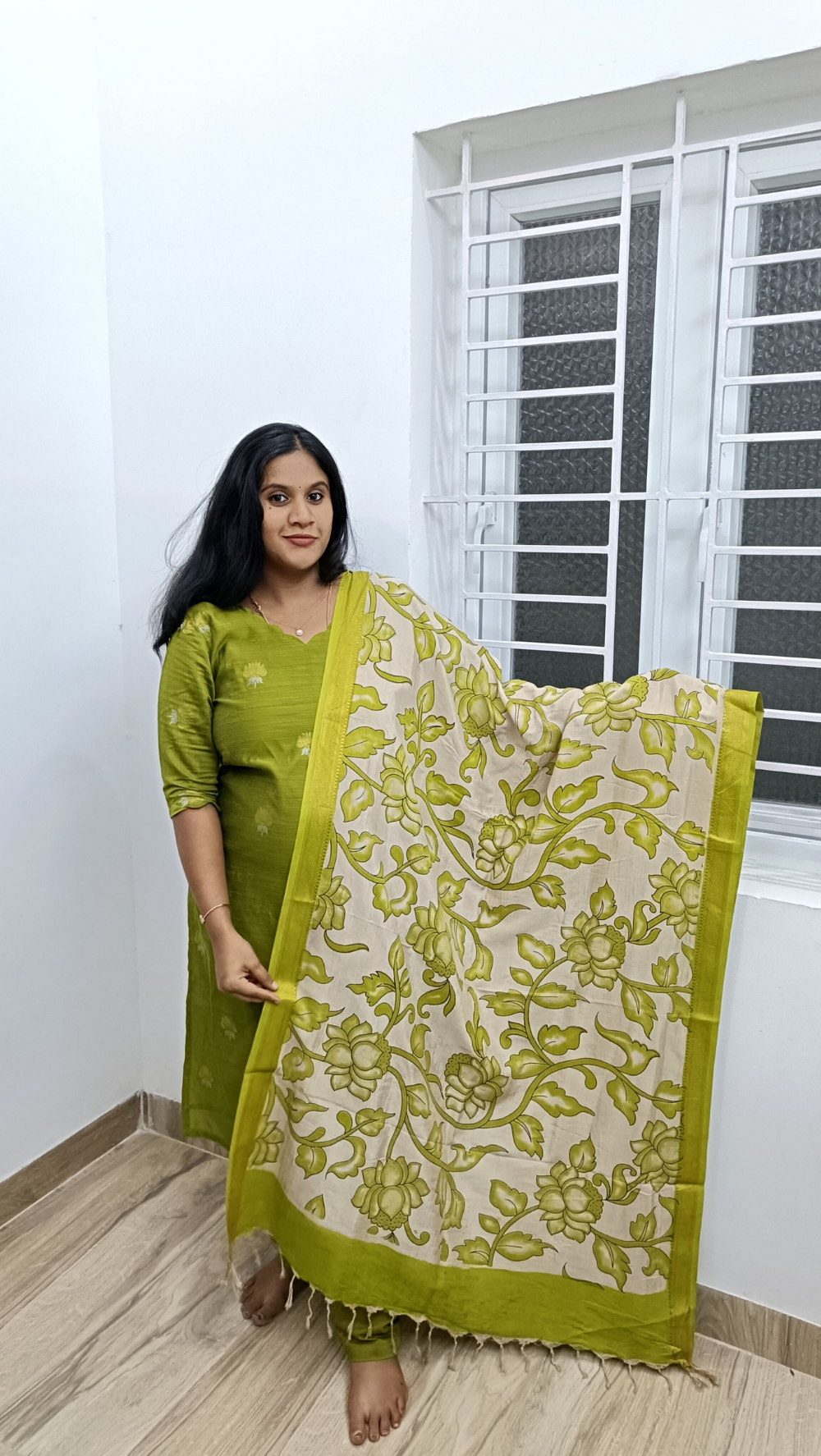Premium Raw Silk Salwar Suit Set With Chennuri Silk Dupata-Green